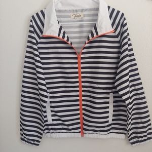 Twain Large black and white strips